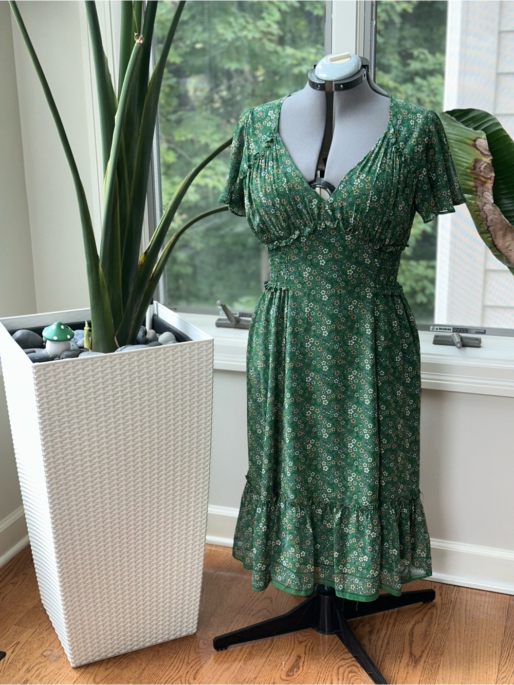 Max Studio Green Floral Midi Dress with Ruffle Hem